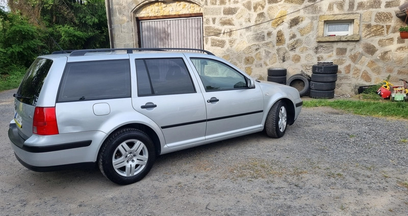 Volkswagen Bora cena 6990 przebieg: 197800, rok produkcji 2001 z Kościan małe 172